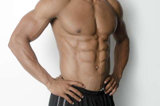 腹筋運動でお腹がへこむの？